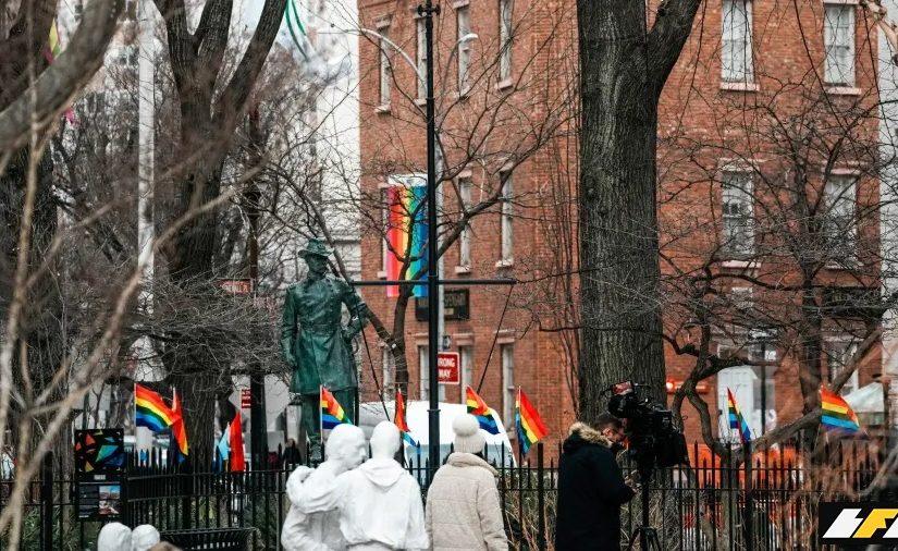 o-monumento-nacional-de-stonewall-berco-do-movimento-pelos-direitos-lgbtq-apos-as-autoridades-removerem-a-bandeira-do-orgulho-do-local-em-greenwich-village-nova-york-1770772146743_v2_900x506