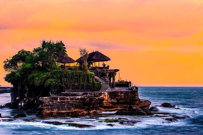 Tanah Lot temple Bali sunset view