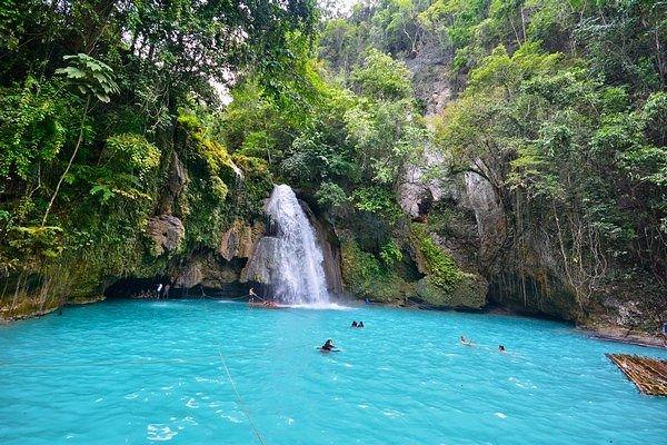 Kawasan Falls Cebu turquoise water Philippines