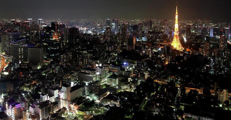 tokyo-by-night-skyline-japan-fototrav